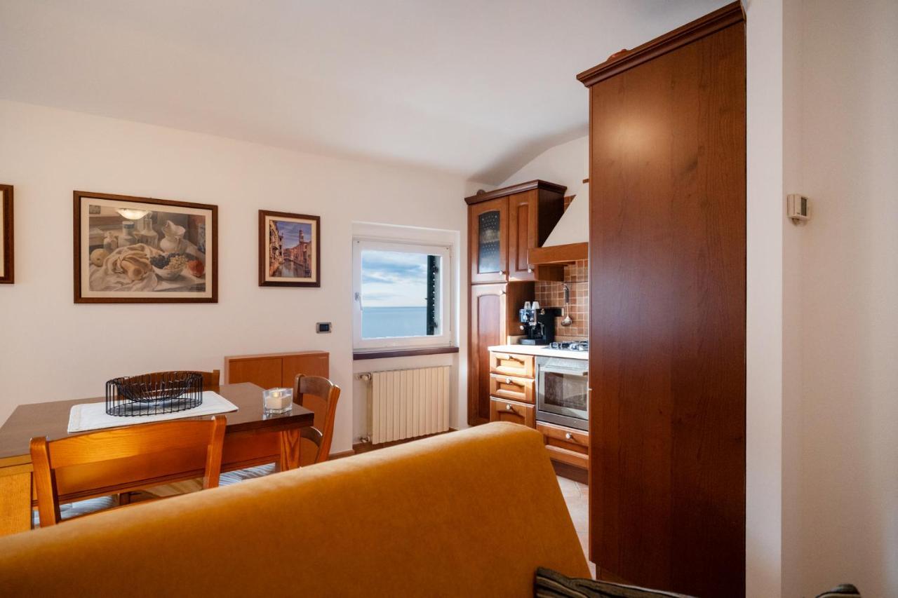 Apartmentsgarda - Baia Del Garda 5 ภายนอก รูปภาพ