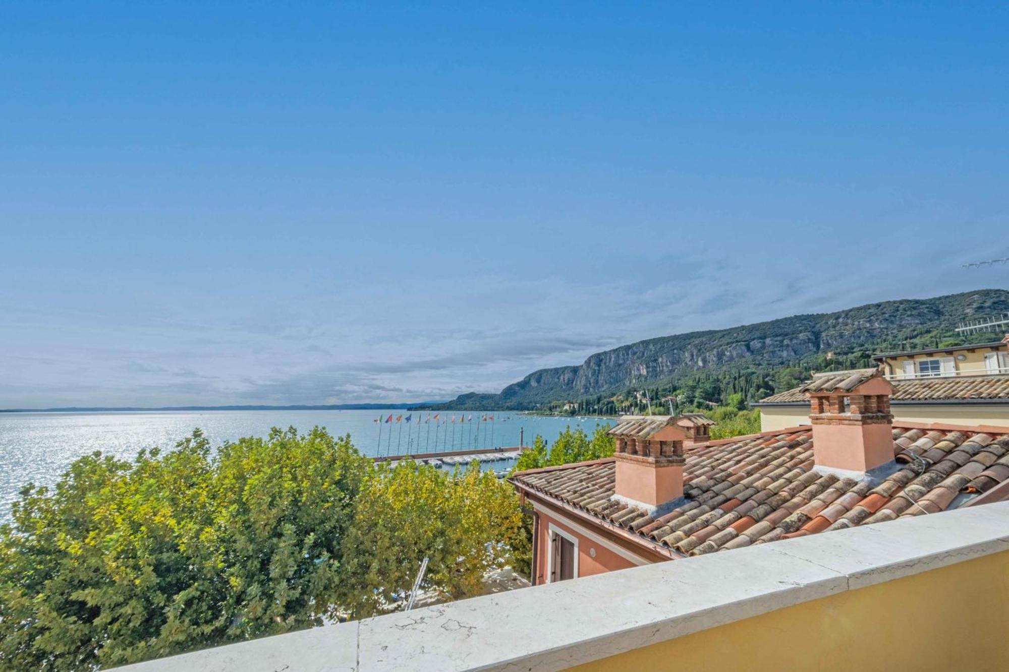 Apartmentsgarda - Baia Del Garda 5 ภายนอก รูปภาพ